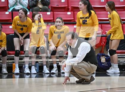 Thumbnail 2 in Hoxie vs. Mayflower (AAA 3A State Playoffs 1st round) photogallery.