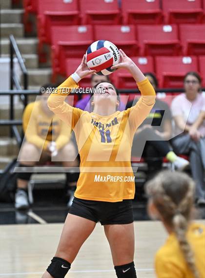 Thumbnail 3 in Hoxie vs. Mayflower (AAA 3A State Playoffs 1st round) photogallery.