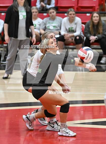 Thumbnail 3 in Hoxie vs. Mayflower (AAA 3A State Playoffs 1st round) photogallery.