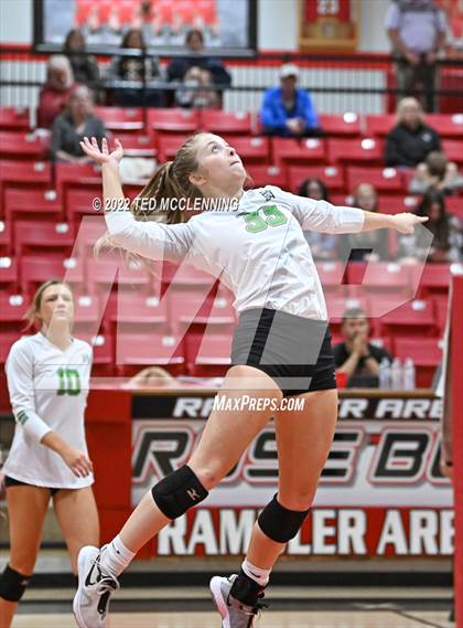 Thumbnail 1 in Hoxie vs. Mayflower (AAA 3A State Playoffs 1st round) photogallery.