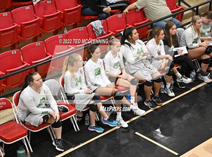Thumbnail 3 in Hoxie vs. Mayflower (AAA 3A State Playoffs 1st round) photogallery.