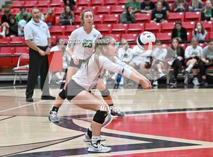 Thumbnail 1 in Hoxie vs. Mayflower (AAA 3A State Playoffs 1st round) photogallery.