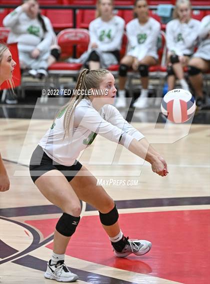 Thumbnail 3 in Hoxie vs. Mayflower (AAA 3A State Playoffs 1st round) photogallery.