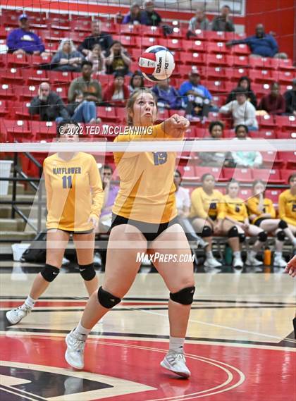 Thumbnail 1 in Hoxie vs. Mayflower (AAA 3A State Playoffs 1st round) photogallery.