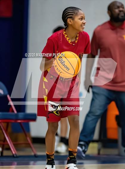Thumbnail 3 in Douglas Byrd @ Terry Sanford photogallery.