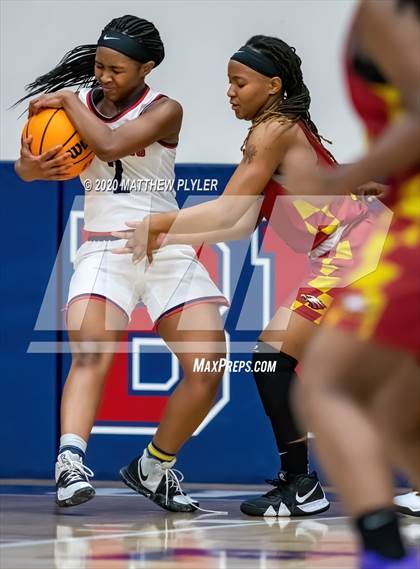 Thumbnail 1 in Douglas Byrd @ Terry Sanford photogallery.