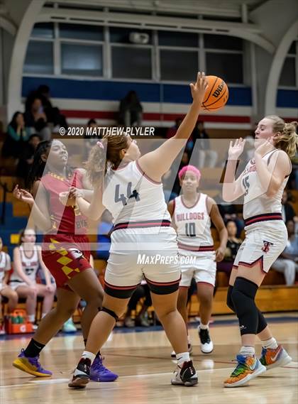 Thumbnail 2 in Douglas Byrd @ Terry Sanford photogallery.
