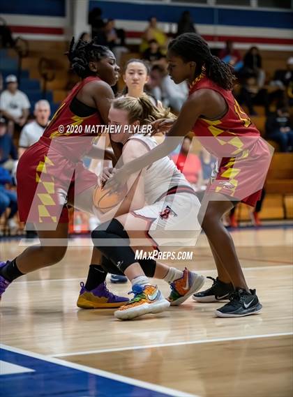 Thumbnail 3 in Douglas Byrd @ Terry Sanford photogallery.