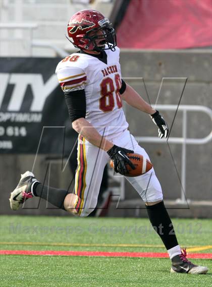 Thumbnail 3 in William Floyd vs. Sachem East photogallery.