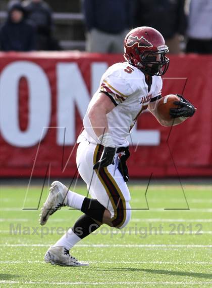 Thumbnail 3 in William Floyd vs. Sachem East photogallery.