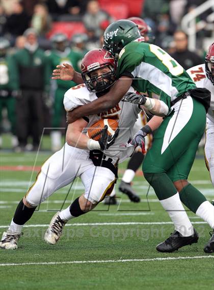 Thumbnail 2 in William Floyd vs. Sachem East photogallery.