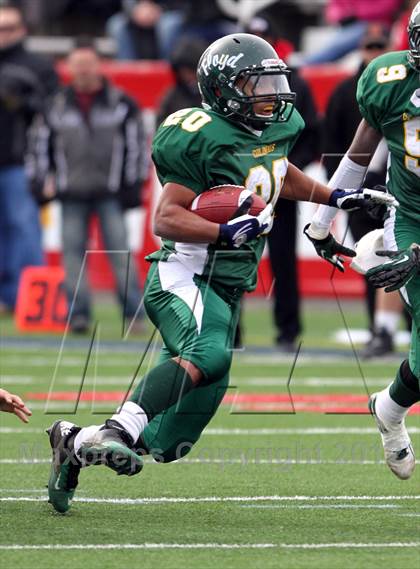 Thumbnail 2 in William Floyd vs. Sachem East photogallery.