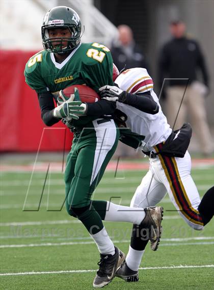 Thumbnail 2 in William Floyd vs. Sachem East photogallery.