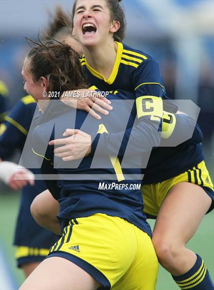 Thumbnail 3 in Spencerport vs. Brighton (NYSPHAA Class A Final)  photogallery.