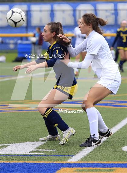 Thumbnail 3 in Spencerport vs. Brighton (NYSPHAA Class A Final)  photogallery.