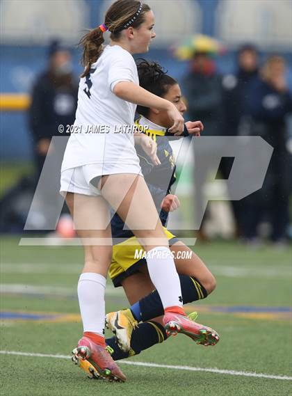 Thumbnail 2 in Spencerport vs. Brighton (NYSPHAA Class A Final)  photogallery.