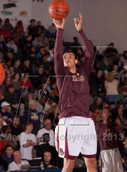 Thumbnail 3 in Roselle Catholic vs St. Anthony (NJSIAA Non-Public B Final) photogallery.