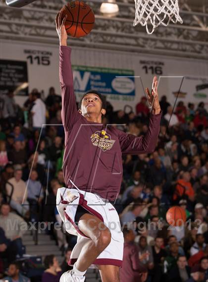 Thumbnail 3 in Roselle Catholic vs St. Anthony (NJSIAA Non-Public B Final) photogallery.