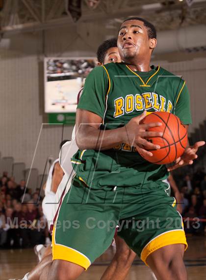 Thumbnail 2 in Roselle Catholic vs St. Anthony (NJSIAA Non-Public B Final) photogallery.
