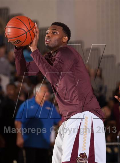 Thumbnail 1 in Roselle Catholic vs St. Anthony (NJSIAA Non-Public B Final) photogallery.