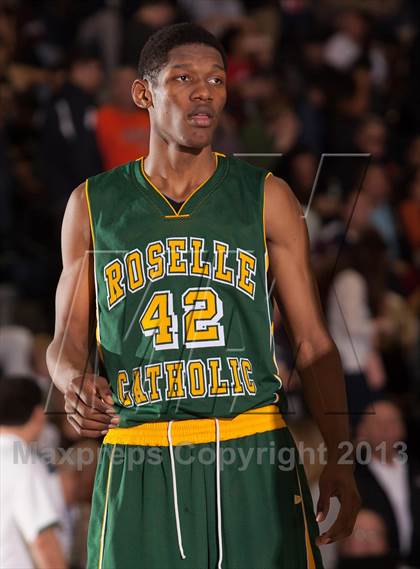 Thumbnail 1 in Roselle Catholic vs St. Anthony (NJSIAA Non-Public B Final) photogallery.