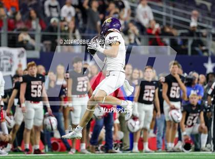 Thumbnail 3 in Shiner @ Muenster (UIL 2A Division II Football Final) photogallery.