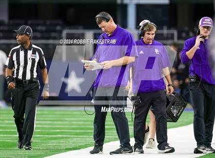 Thumbnail 2 in Shiner @ Muenster (UIL 2A Division II Football Final) photogallery.