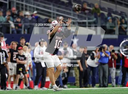 Thumbnail 3 in Shiner @ Muenster (UIL 2A Division II Football Final) photogallery.
