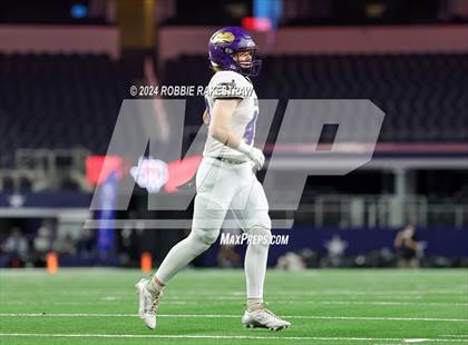Thumbnail 3 in Shiner @ Muenster (UIL 2A Division II Football Final) photogallery.