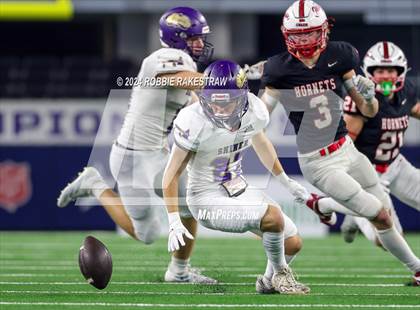 Thumbnail 3 in Shiner @ Muenster (UIL 2A Division II Football Final) photogallery.