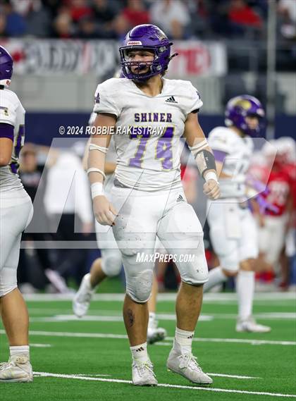 Thumbnail 1 in Shiner @ Muenster (UIL 2A Division II Football Final) photogallery.