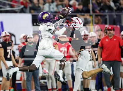 Thumbnail 1 in Shiner @ Muenster (UIL 2A Division II Football Final) photogallery.