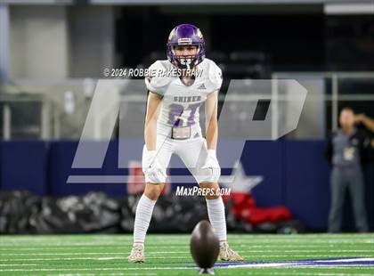 Thumbnail 2 in Shiner @ Muenster (UIL 2A Division II Football Final) photogallery.
