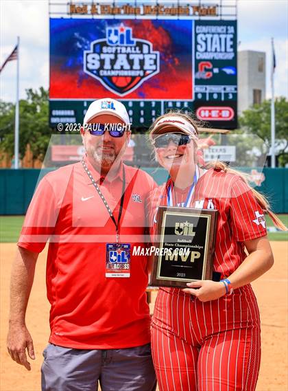 Thumbnail 1 in UIL Softball FInals Teams and Umpires photogallery.