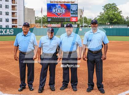 Thumbnail 3 in UIL Softball FInals Teams and Umpires photogallery.