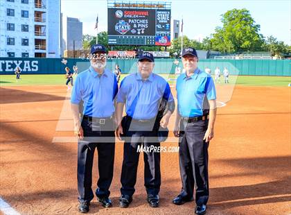 Thumbnail 1 in UIL Softball FInals Teams and Umpires photogallery.