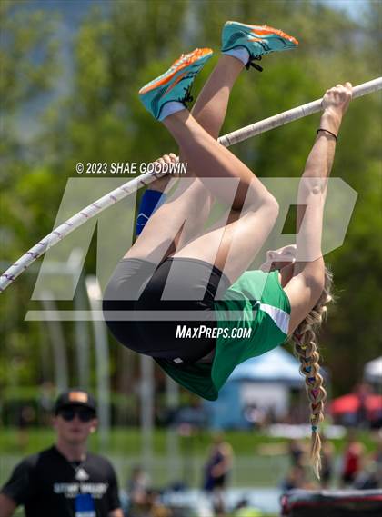 Thumbnail 1 in UHSAA Finals photogallery.