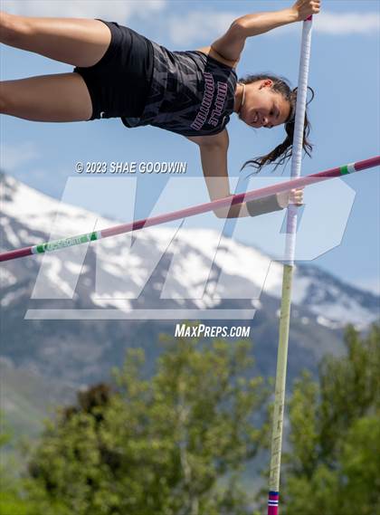 Thumbnail 3 in UHSAA Finals photogallery.