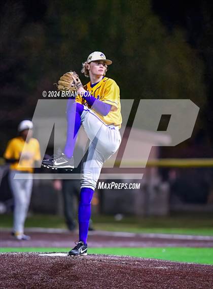 Thumbnail 2 in Belton vs West Plains (Ozark Classic) photogallery.