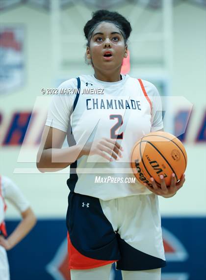 Thumbnail 2 in Chaminade vs Camarillo photogallery.