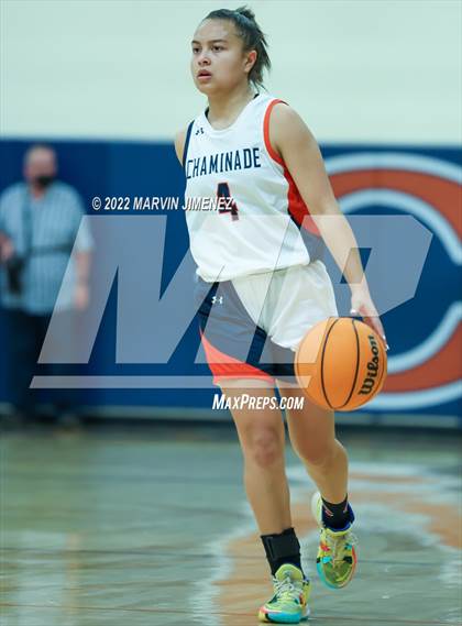 Thumbnail 3 in Chaminade vs Camarillo photogallery.