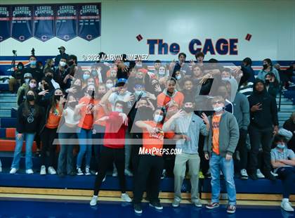 Thumbnail 2 in Chaminade vs Camarillo photogallery.