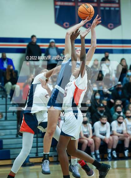 Thumbnail 2 in Chaminade vs Camarillo photogallery.