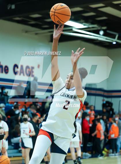 Thumbnail 3 in Chaminade vs Camarillo photogallery.