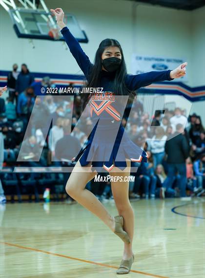 Thumbnail 1 in Chaminade vs Camarillo photogallery.