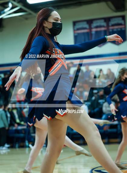 Thumbnail 2 in Chaminade vs Camarillo photogallery.
