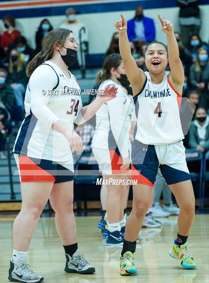 Thumbnail 1 in Chaminade vs Camarillo photogallery.