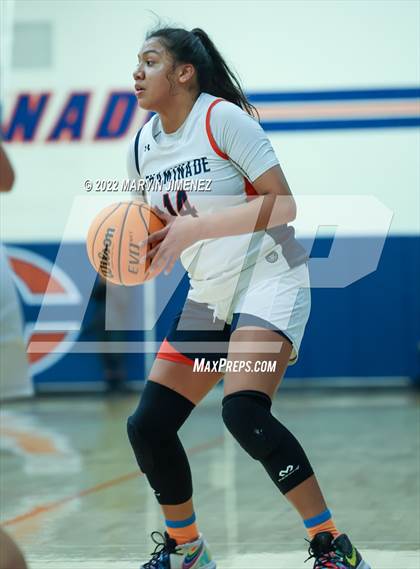 Thumbnail 2 in Chaminade vs Camarillo photogallery.