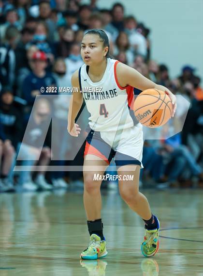 Thumbnail 3 in Chaminade vs Camarillo photogallery.