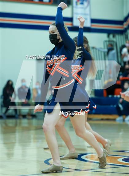 Thumbnail 3 in Chaminade vs Camarillo photogallery.